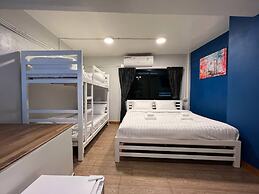 Pratunam Family House 2