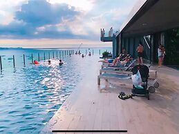 Excellent Location - Condo Infinity Pool Pattaya
