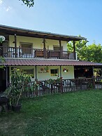 Kitka Hostel Guest House
