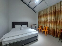Gondang Sivali Hotel
