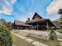 GIRI TENGAH RESORT BOROBUDUR