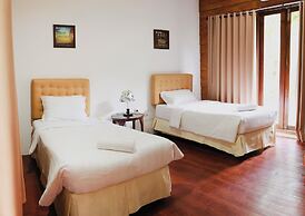 GIRI TENGAH RESORT BOROBUDUR