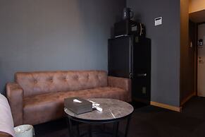 THE LANG HOTEL