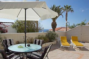 Anabel House With Private Pool