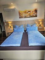 Rana's B&B