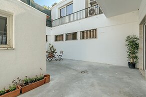 Estrela House II by Homing