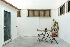Estrela House II by Homing