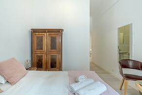 Estrela House II by Homing