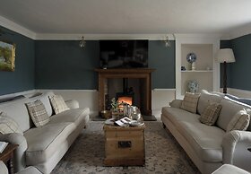 Holwell Farmhouse
