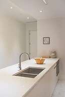 Two Bedroom Cable Beach Condo With Patio