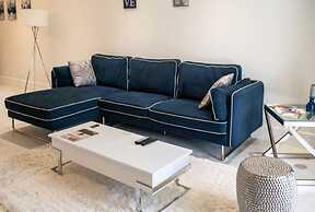 Two Bedroom Cable Beach Condo With Patio