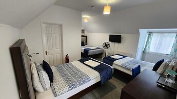 Gatwick Castle B&B