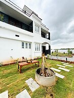 Breezy villa