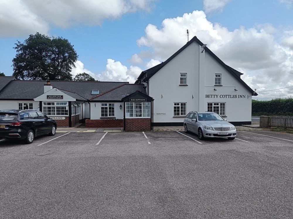 Betty Cottles Inn