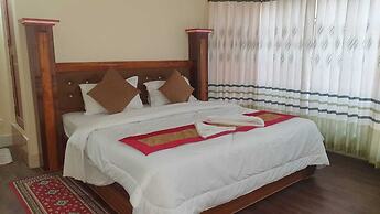 London House Resort