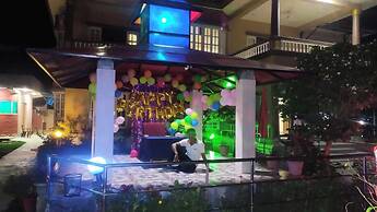 London House Resort