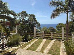 Roatan Infinity Pool & Ocean View
