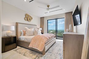 Aqualina 1001 in Nassau