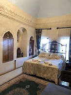 Petra Şah Konağı