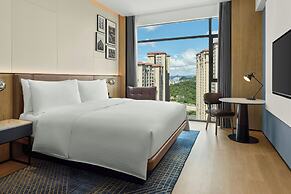 Four Points by Sheraton Guiyang Shilihetan