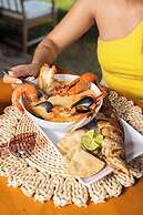 Itza BeachCluub & Bar