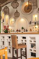 Itza BeachCluub & Bar