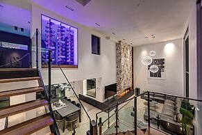 CLUBHAUS Hotel