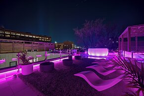 CLUBHAUS Hotel