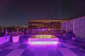 CLUBHAUS Hotel