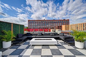 CLUBHAUS Hotel