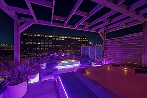 CLUBHAUS Hotel