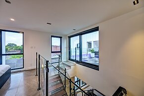 CLUBHAUS Hotel