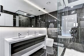 CLUBHAUS Hotel
