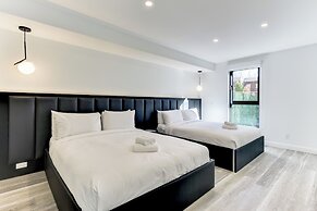 CLUBHAUS Hotel