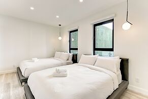 CLUBHAUS Hotel