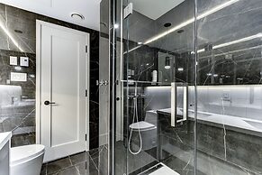 CLUBHAUS Hotel