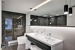 CLUBHAUS Hotel