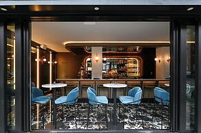 CLUBHAUS Hotel