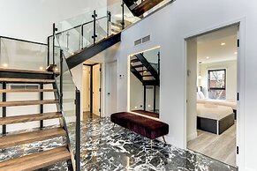 CLUBHAUS Hotel