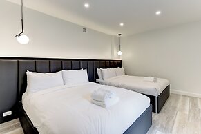 CLUBHAUS Hotel
