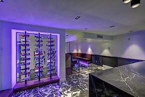 CLUBHAUS Hotel