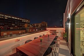 CLUBHAUS Hotel
