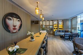 XIANG JI EXECUTIVE  APARTMENT