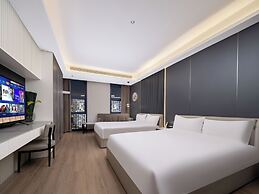 XIANG JI EXECUTIVE  APARTMENT