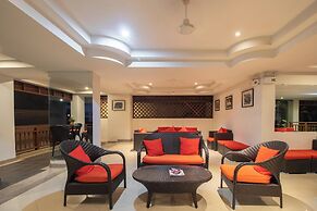 1BR with Pool &Gym Prime Location C233