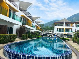 3BR Villa Rooftop Pool Gym Near BeachV28