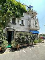Queen Seagull Boutique Hotel