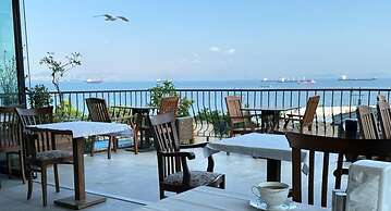 Queen Seagull Boutique Hotel