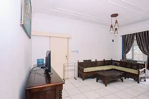 Aries Biru Hotel & Villa