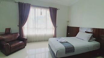 Aries Biru Hotel & Villa